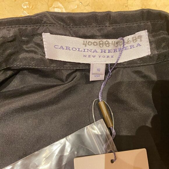 NWT -CAROLINA HERRERA Black embellished Techno fabric evening jacket- size L - Picture 8 of 12